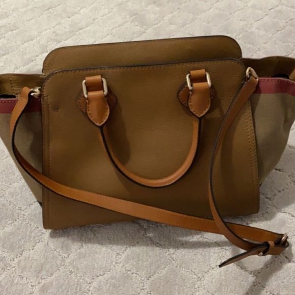 Burberry Brit Grainy Canvas Check Medium Harcourt Multi ( Saddle Brown) Leather - Picture 5 of 6